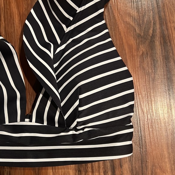 Sea Level Swim French Frill Stripe Bralette Bikini Top - Picture 7 of 13